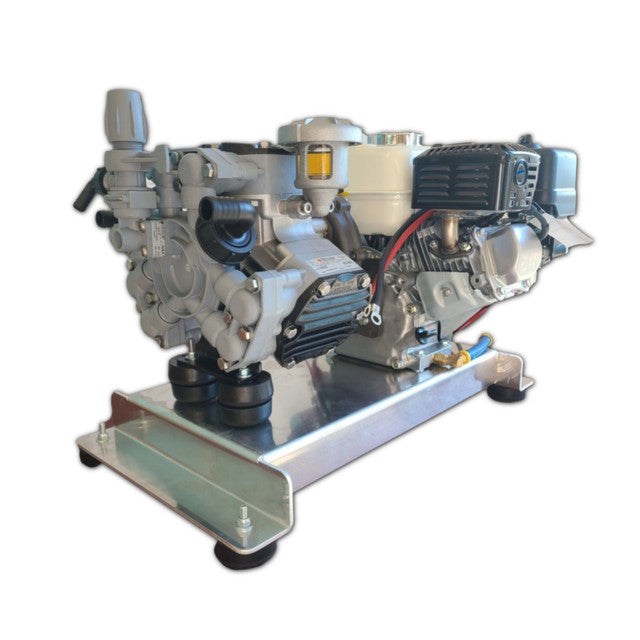Phantom Soft Wash System, Comet P40 Pump, Honda Engine, 300 psi, 11.4 gpm