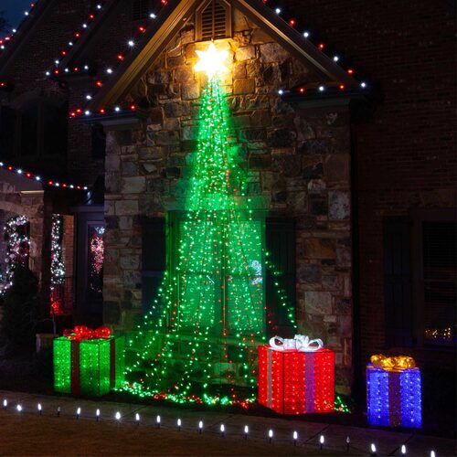 25 C7 Green LED Christmas Lights, Green Wire, 8" Spacing