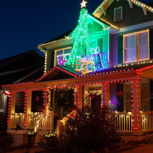 25 C7 Red LED Christmas Lights, Green Wire, 8" Spacing