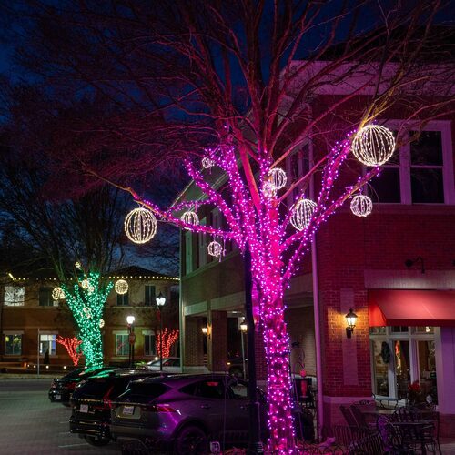 70 5mm Pink LED Christmas Lights, Green Wire, 4" Spacing