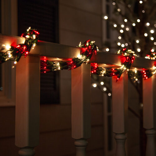 9' Garland Lights, 300 Red/Warm White LED Lights, Green Wire